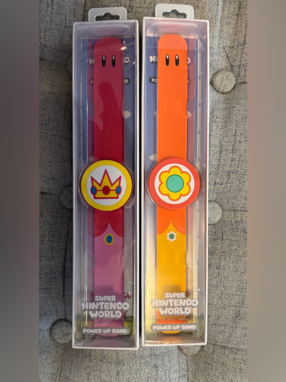 Super Nintendo World Power Up Bands - Princess Peach & Daisy Character Bands